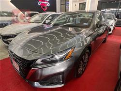 نيسان ألتيما